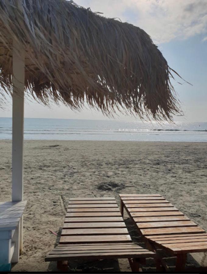 Вилла Casa Eric Нэводари Экстерьер фото